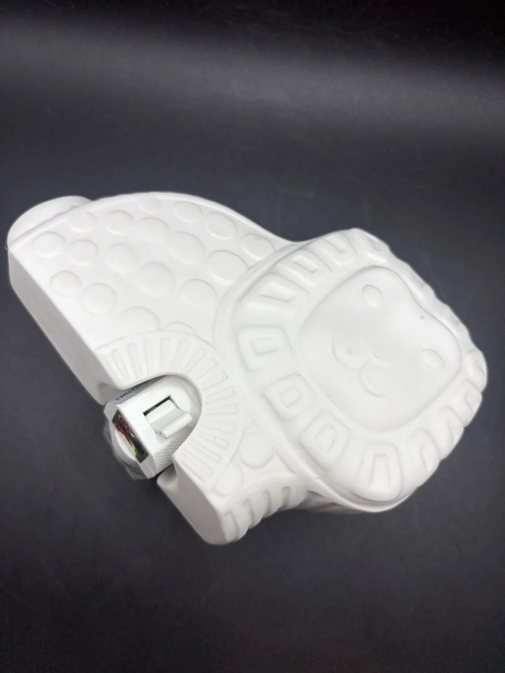 Jonathan Adler Matte Ceramic Lion Figure Night Light MCM Style Kawaii Nightlight
